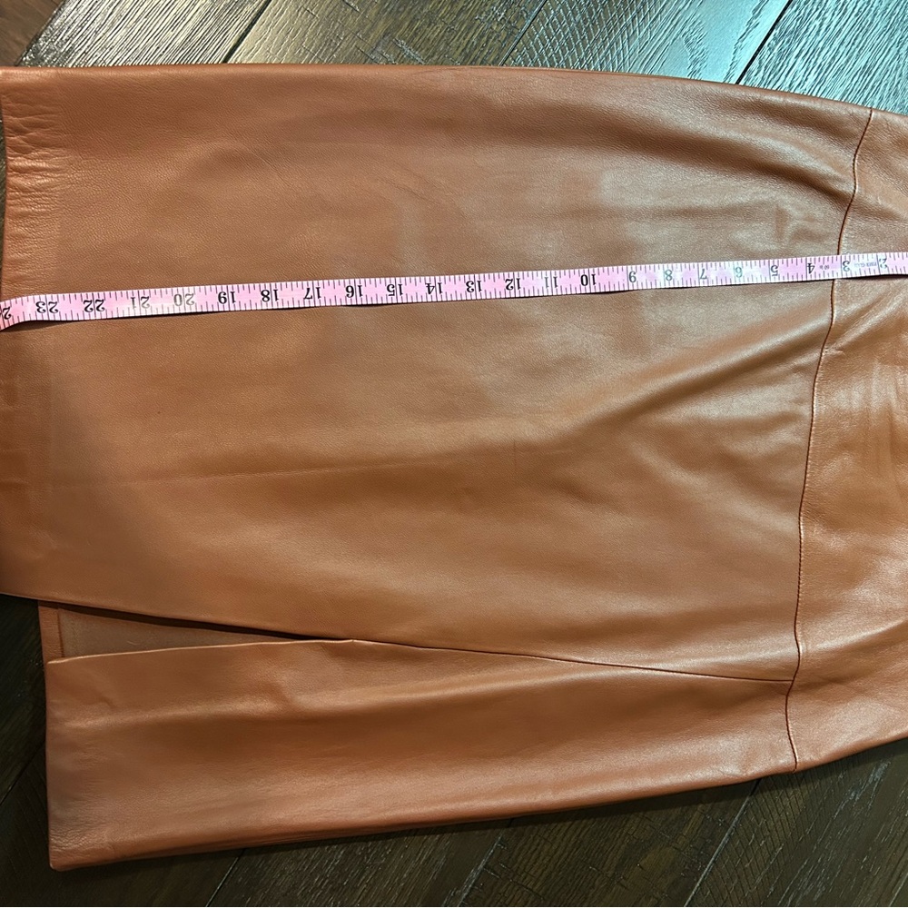 White House Black Market beautiful 100% Leather Pencil Skirt - Brown - Picture 9 of 11
